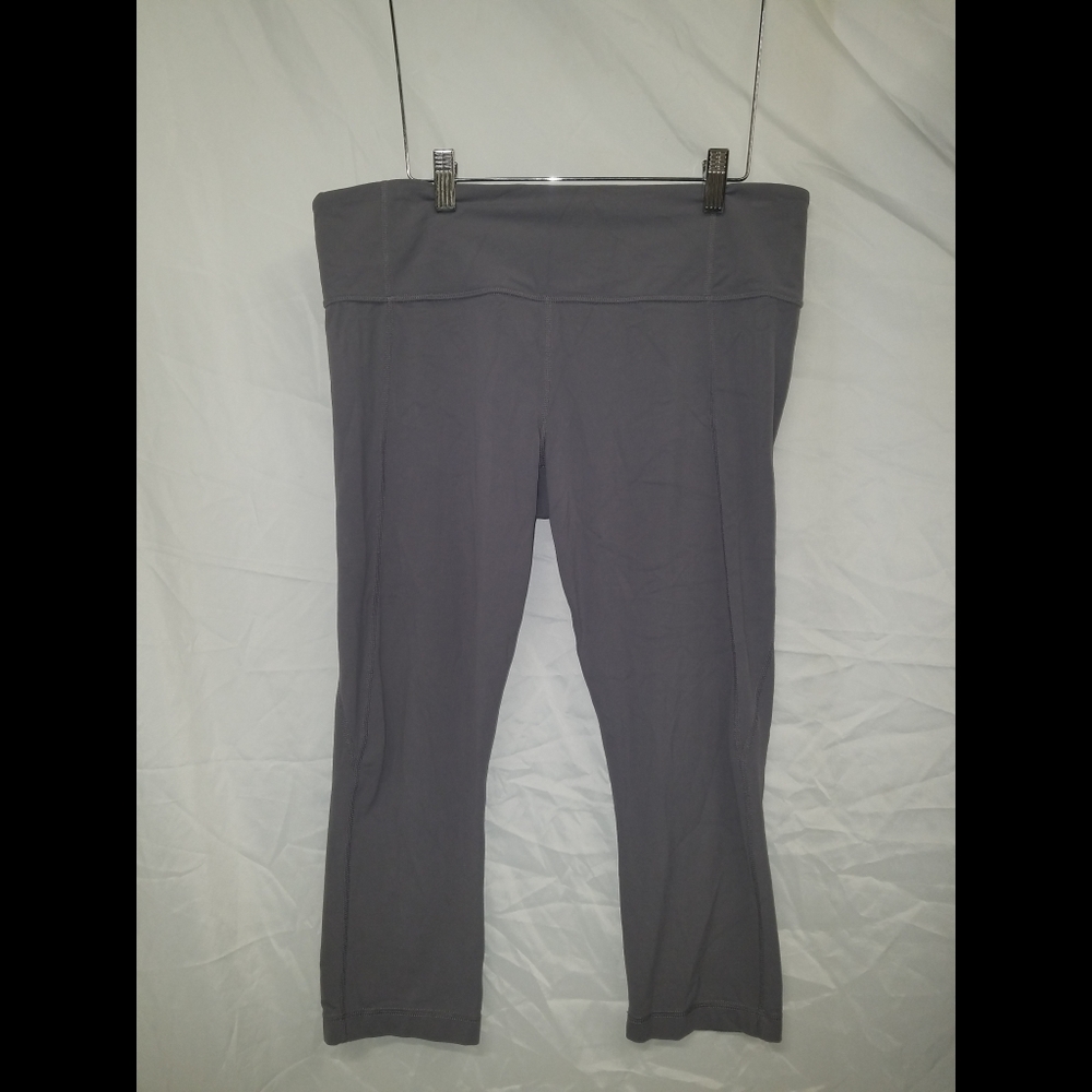 3 for 20-Athleta cropped work out pants